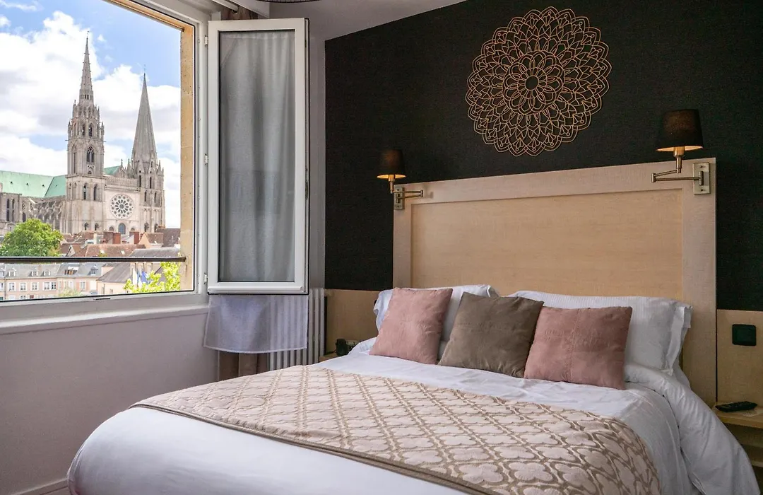 Hôtel Le Boeuf Couronné Chartres - Logis Hotels-1