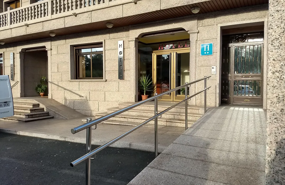 Hotel Avion Vigo-1