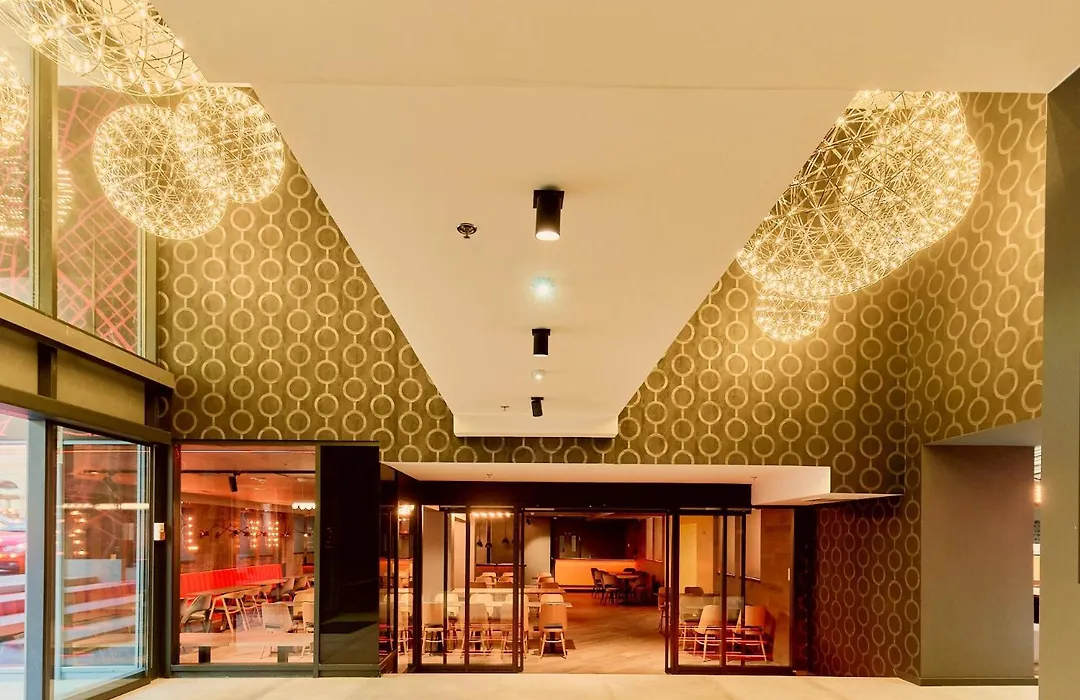 Up Hotel Budapest-1
