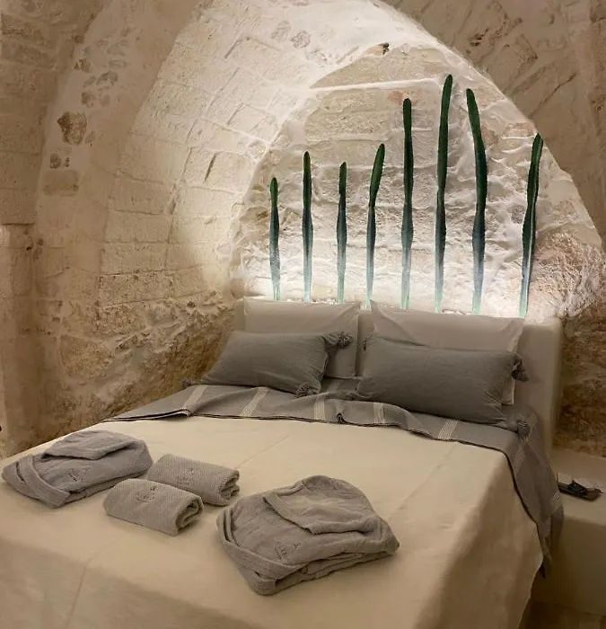 Alesia Luxury Cave-1