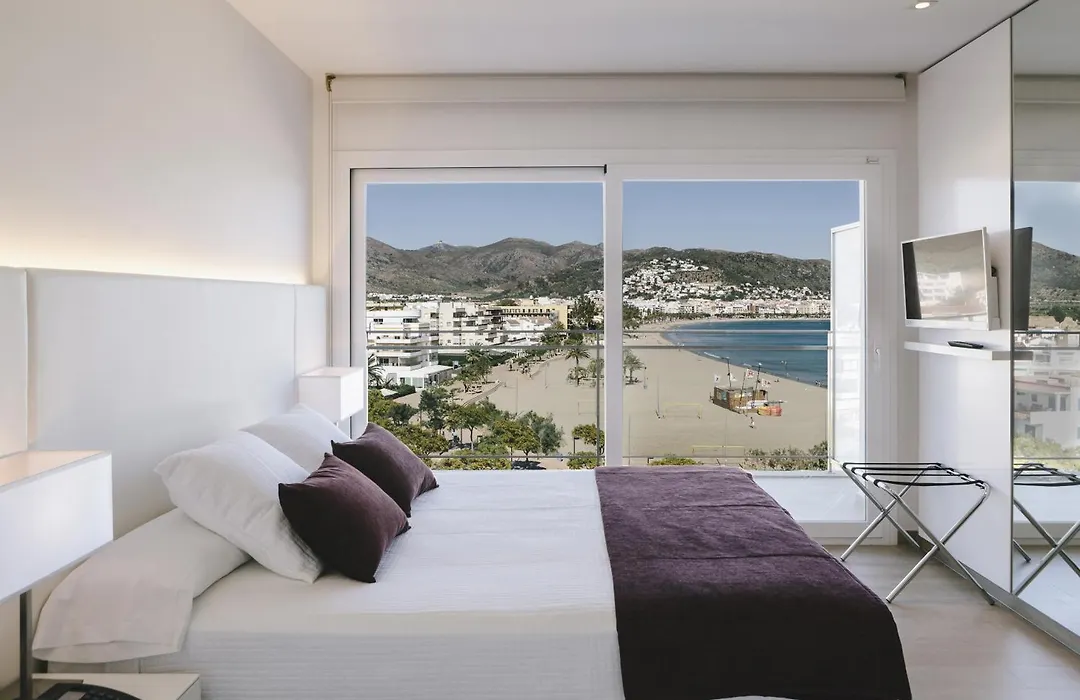 Hotel Maritim-1