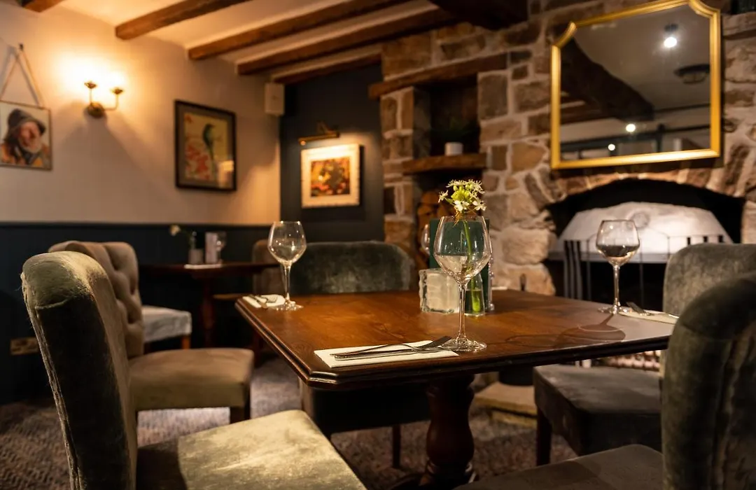 The Hawes Inn By Innkeeper'S Collection-1