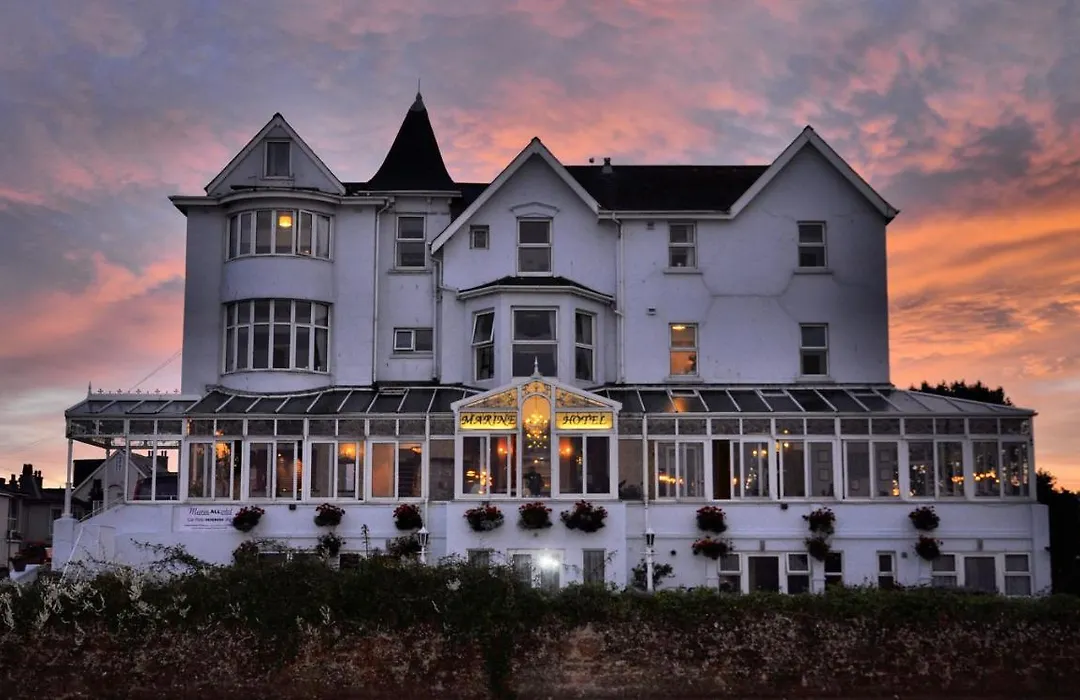Marine Hotel-1