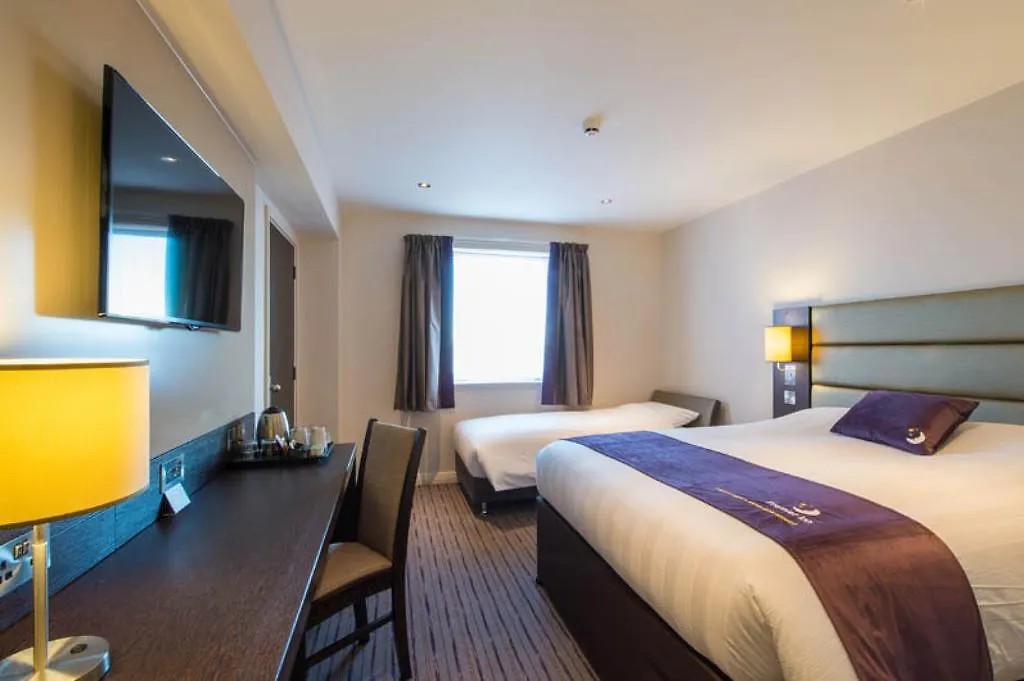 Premier Inn Stevenage Central-1