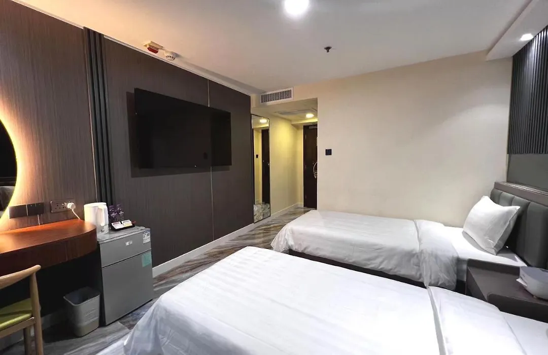 Hennessy Hotel-1