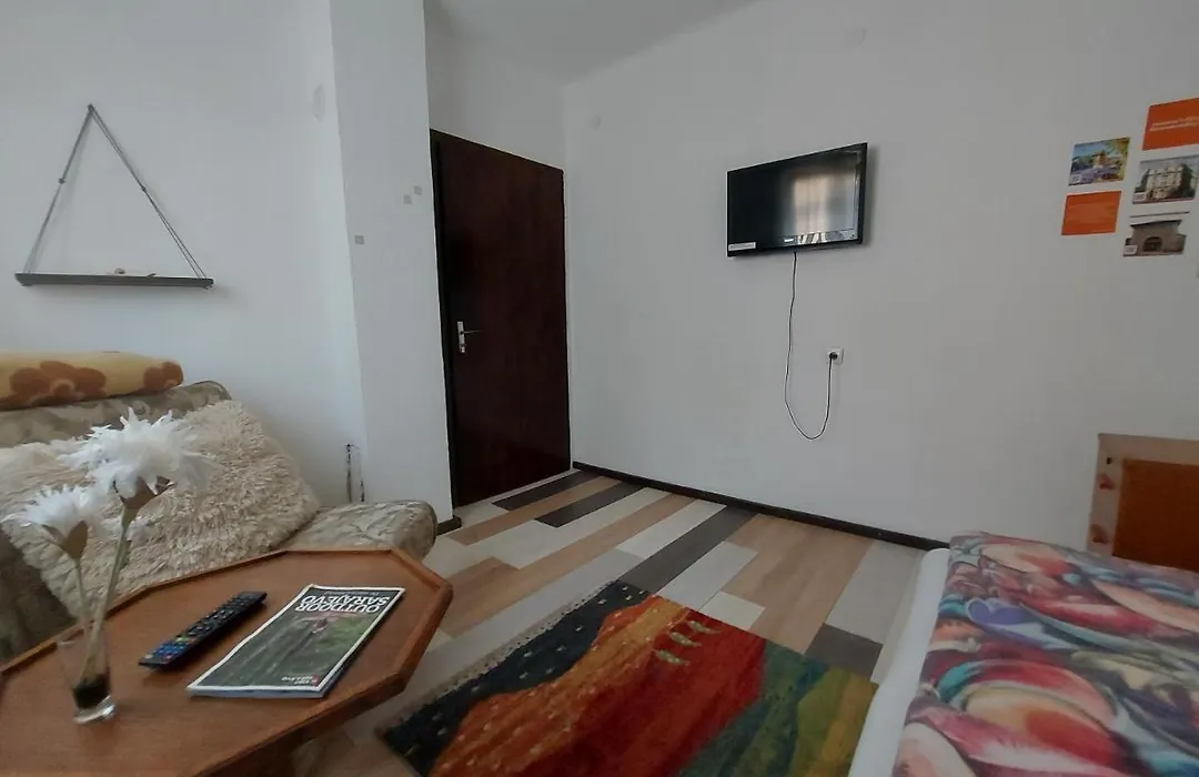 Pandora'S Place-1