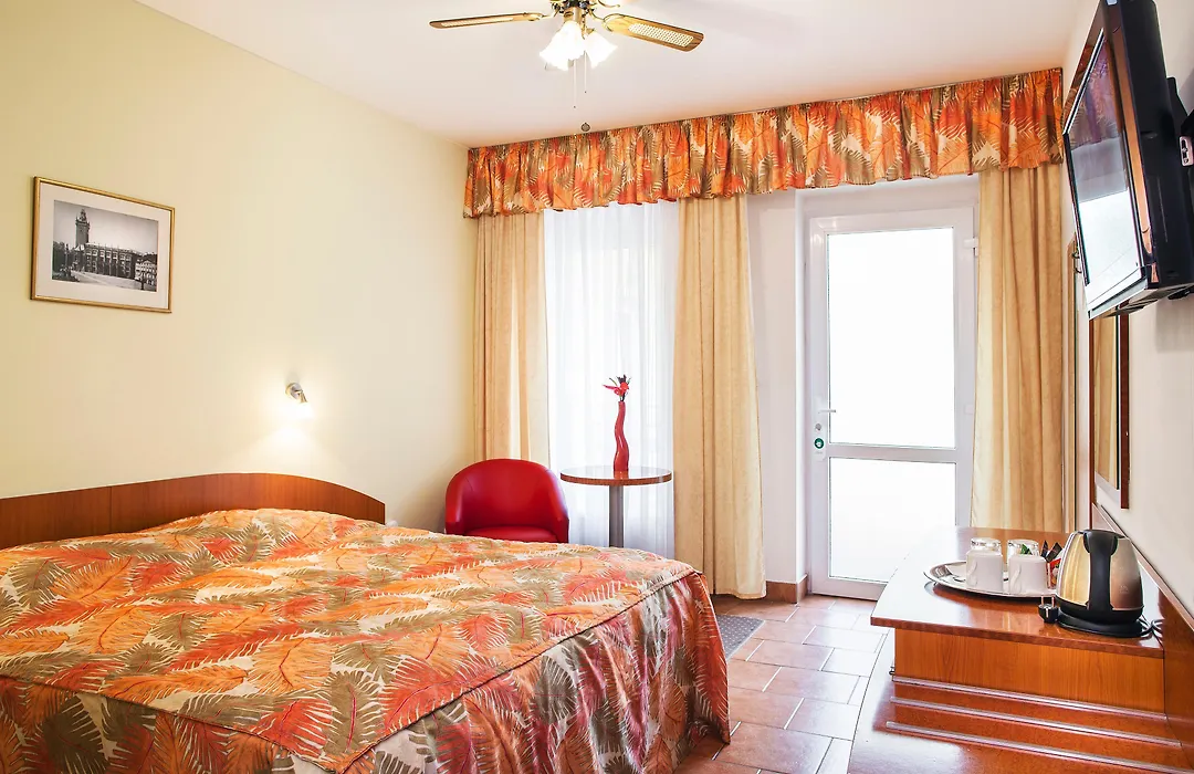 Hotel Seifert-1