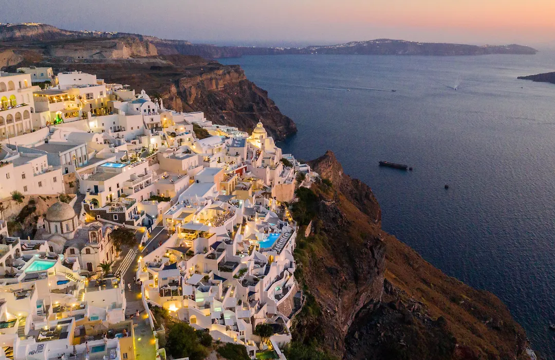 Athina Luxury Suites-1