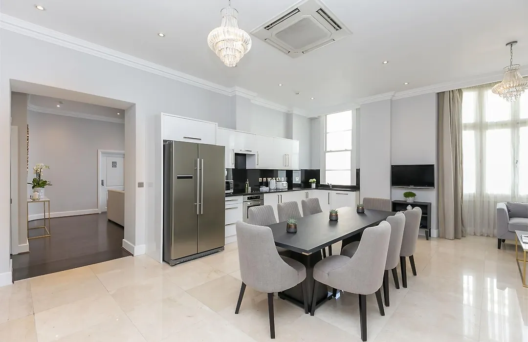 Chilworth Court-1