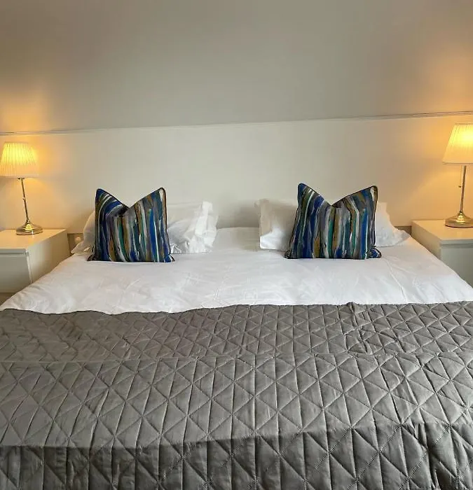 Watts Lodge-1