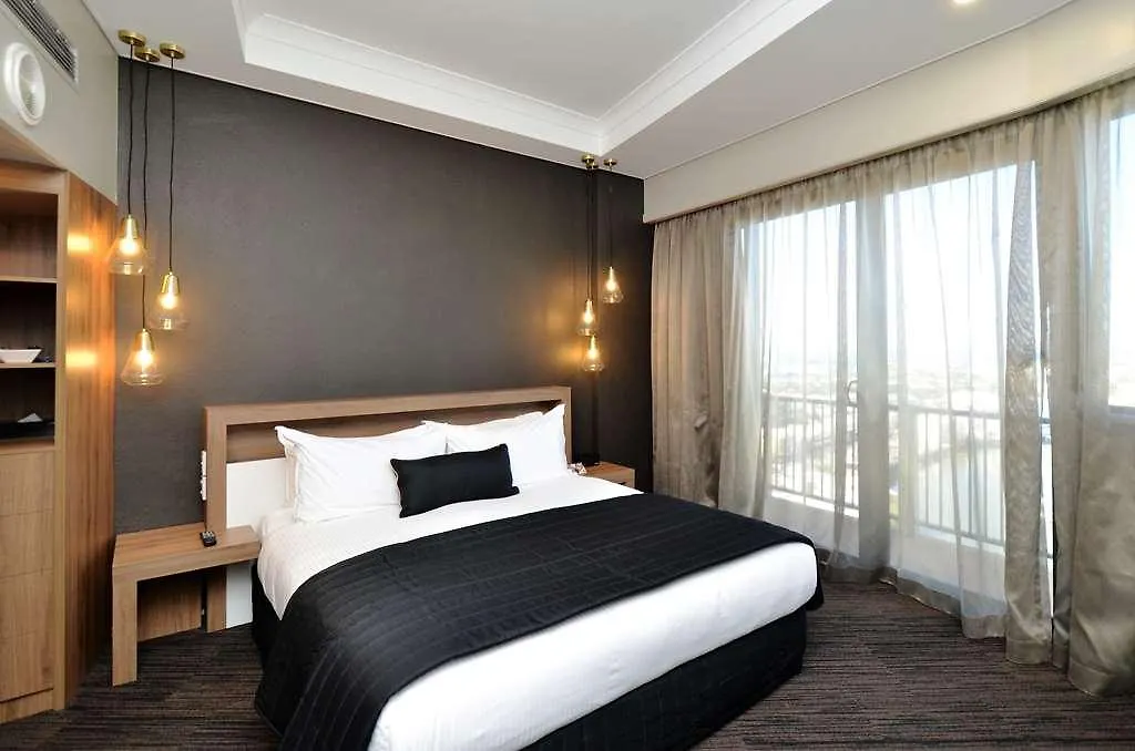 Hotel Grand Chancellor Townsville-1