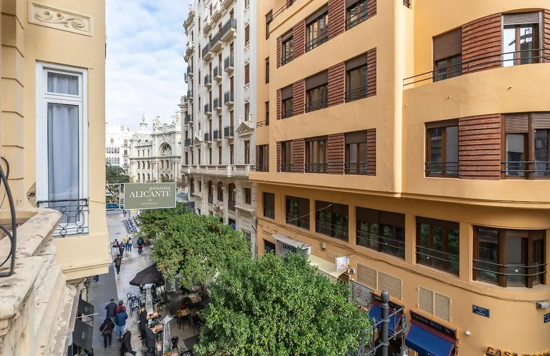 Pension Alicante By Moontels-1