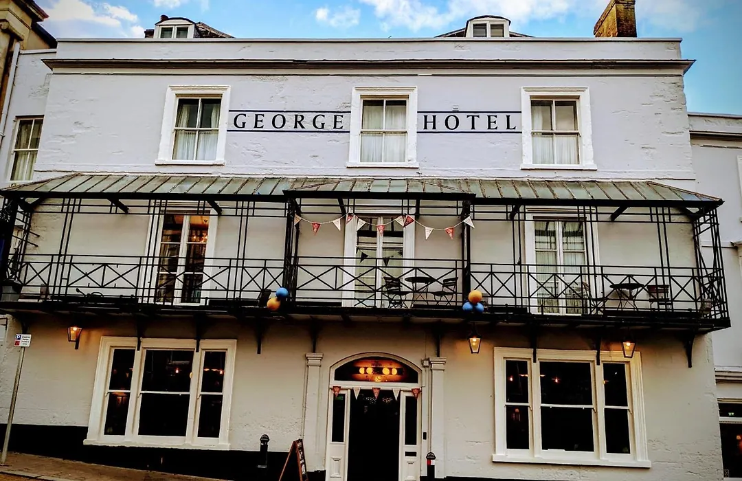 George Hotel & Granary-1