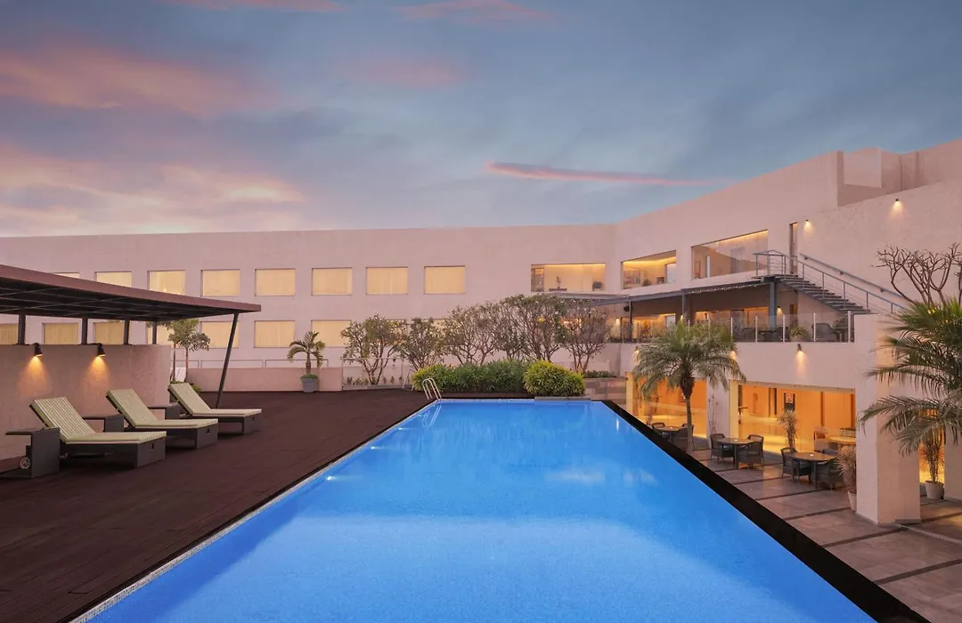 Courtyard By Marriott Bhopal-1