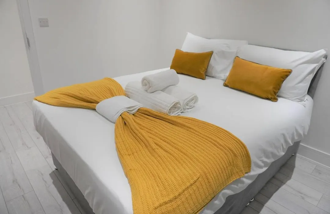 Queens Luxury Apartments Wembley Stadium - London-1