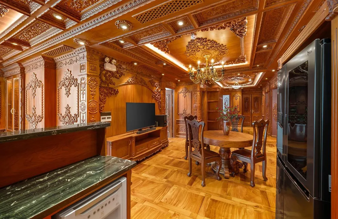 Monalisa Luxury Hotel-1