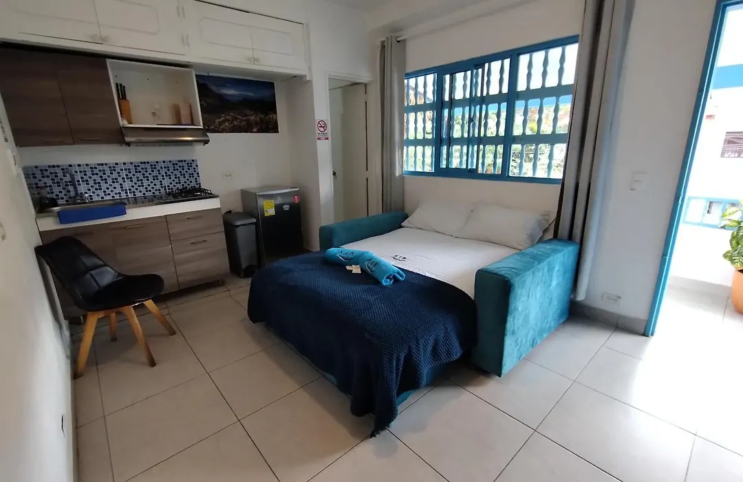 Air Guest House - con Desayuno&Jacuzzi Social-1