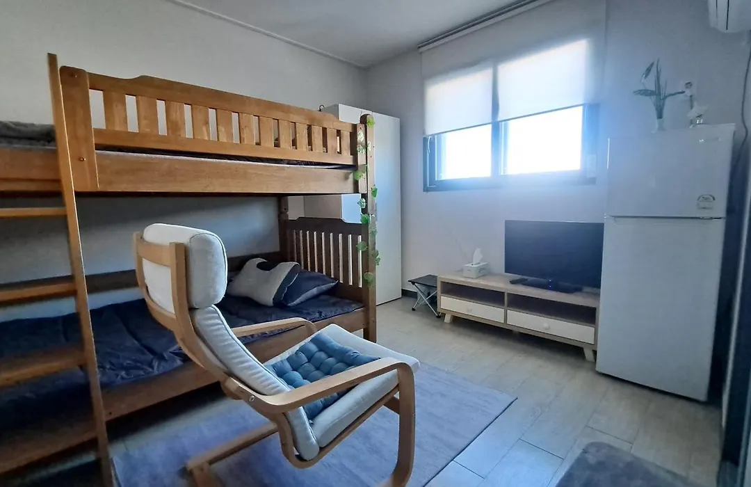 Yolo House-1
