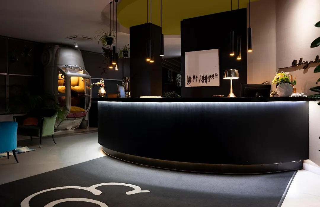 Elizabeth Lifestyle Hotel-1