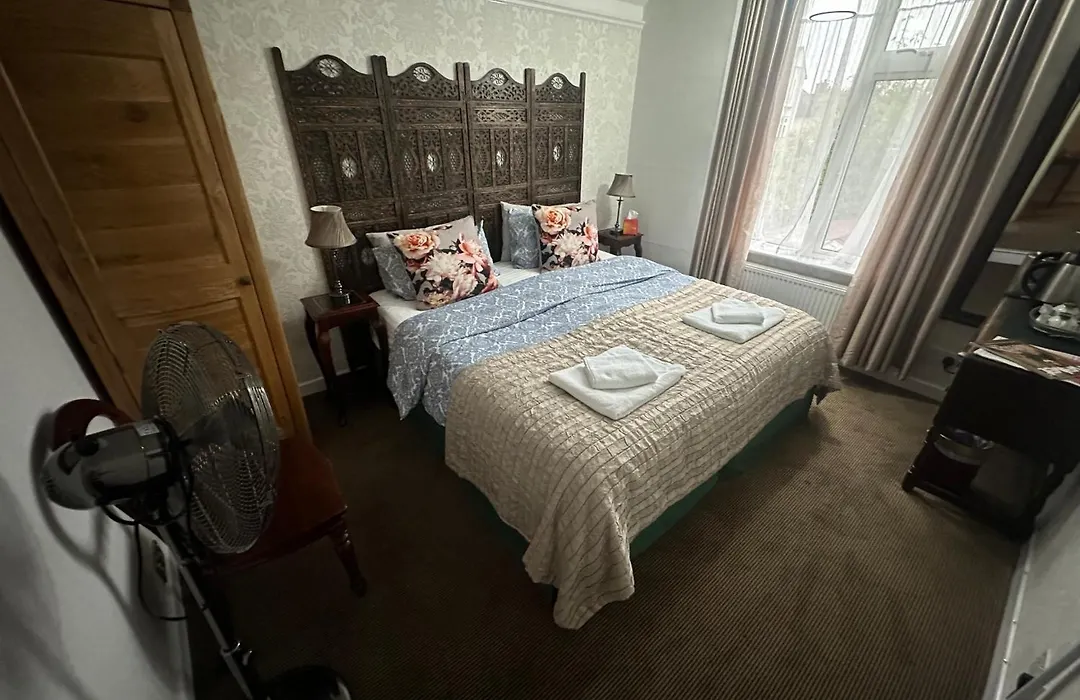 Cambridge Bed & Breakfast-1