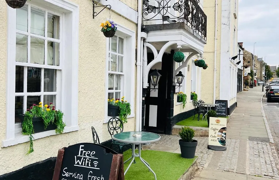 Crown Hotel Brackley-1