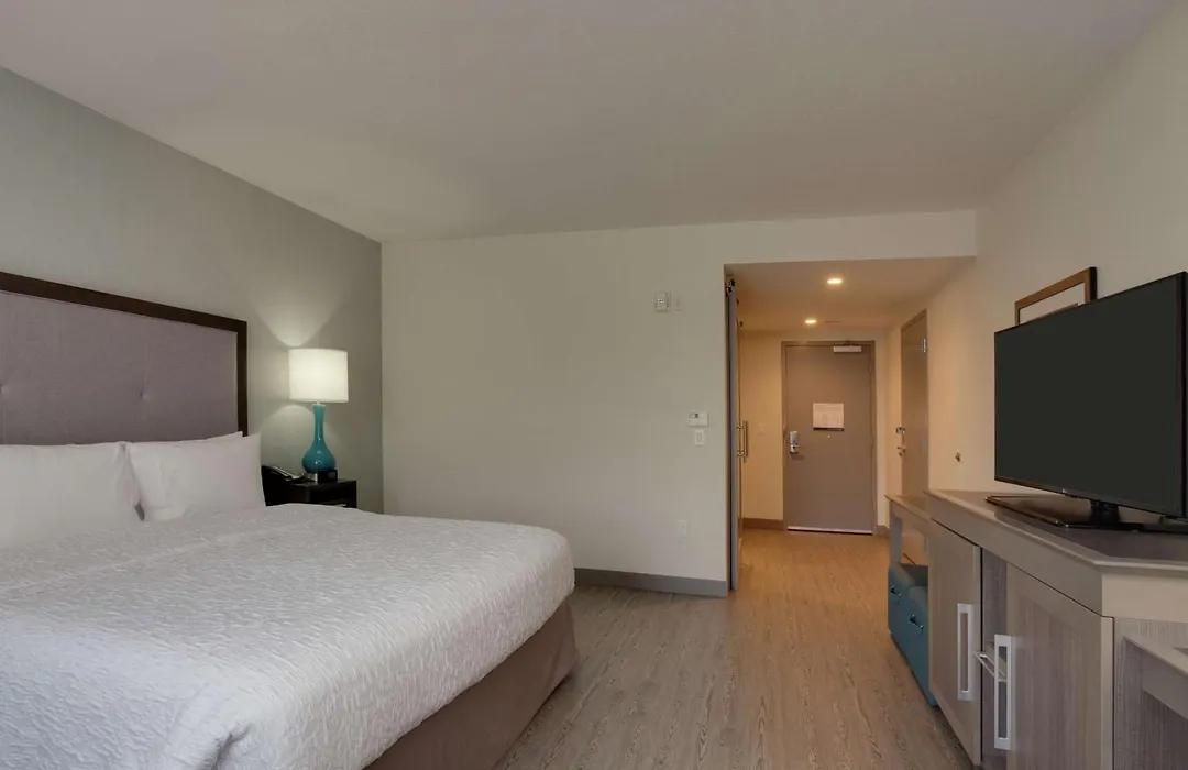 Hampton Inn & Suites Miami Wynwood Design District, Fl-1