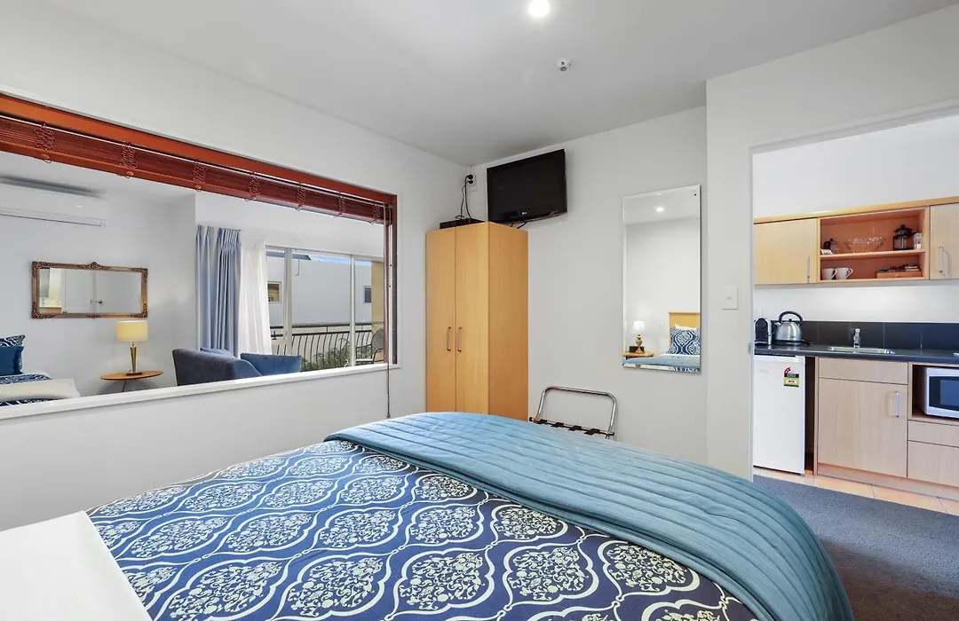 Lorenzo Motor Lodge-1