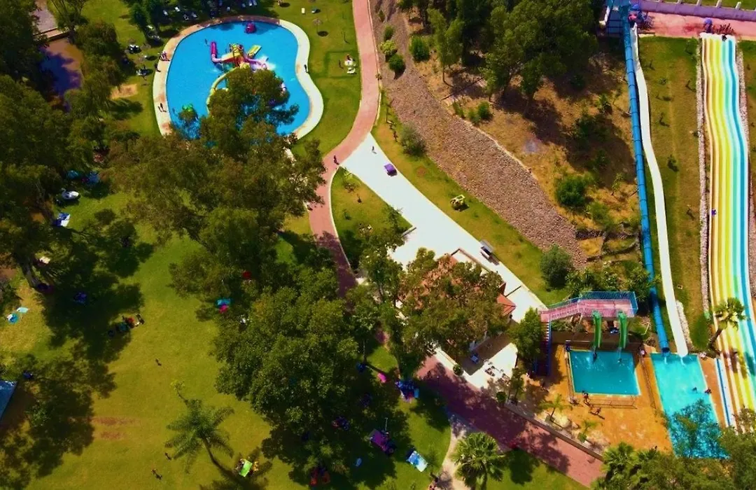 Residence Hoteliere Le Diamant Vert-1