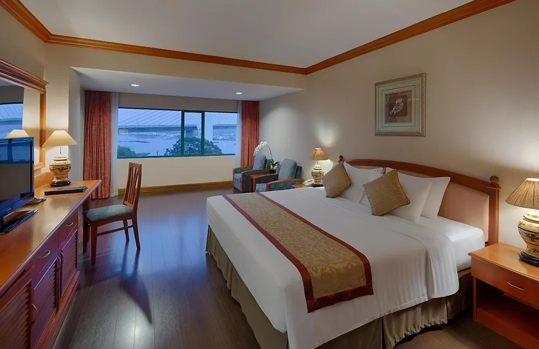 Halong Plaza Hotel-1
