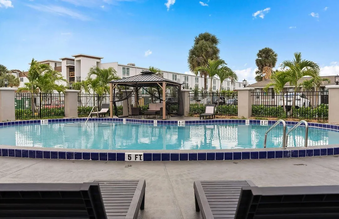 Super 8 By Wyndham Kissimmee-Orlando-1