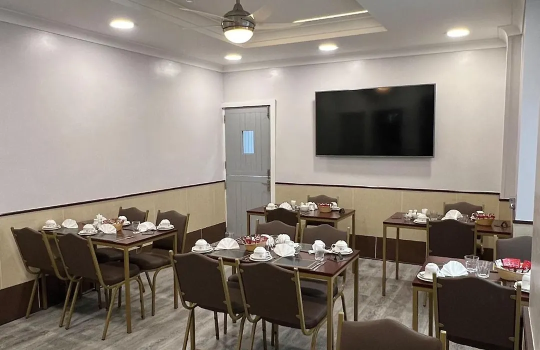 Tudor Rose Hotel-1