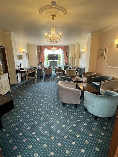 Runnymede Court Hotel-1
