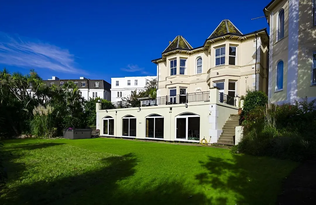 Crofton House Hotel-1