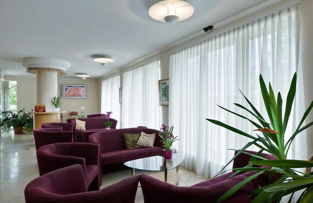 Jagello Business Hotel-1