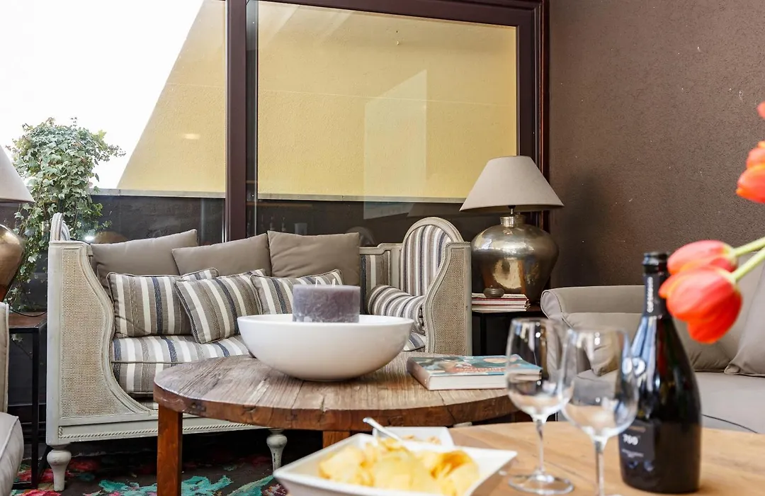 Bb 22 Charming Rooms & Apartments-1