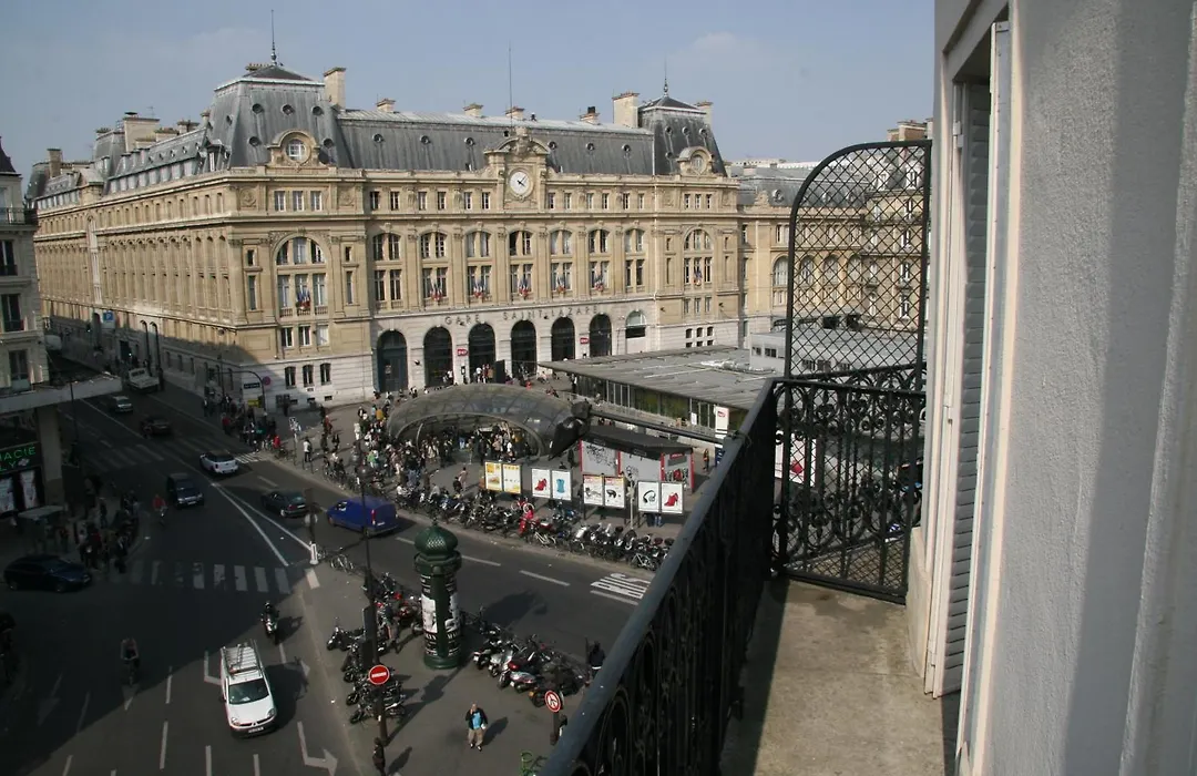 Hotel Bellevue Saint-Lazare-1