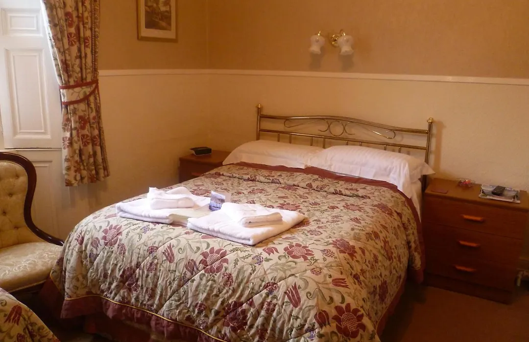 Acorn House-1