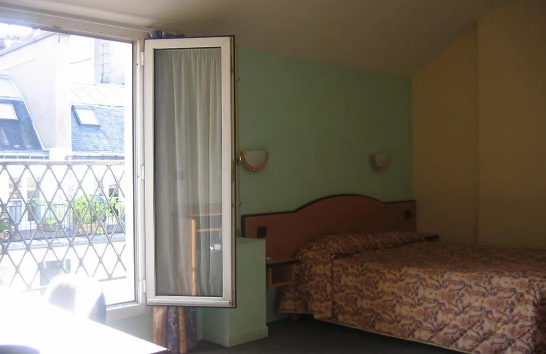 Hotel Ferney Republique-1