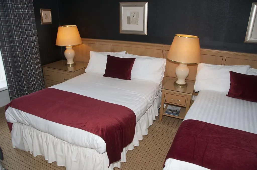 Caledonian Hotel-1