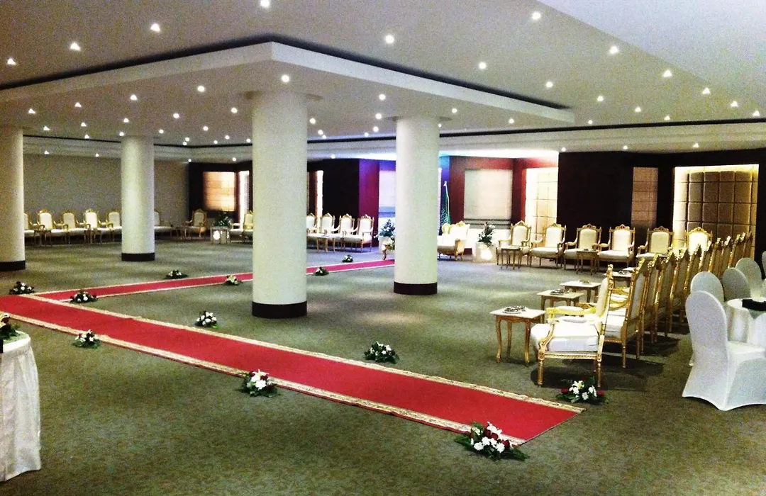 Executives Hotel - Azizia-1