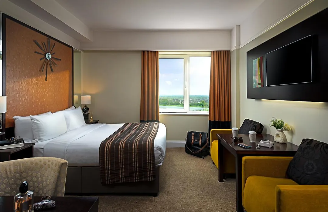 Carlton Hotel Blanchardstown-1