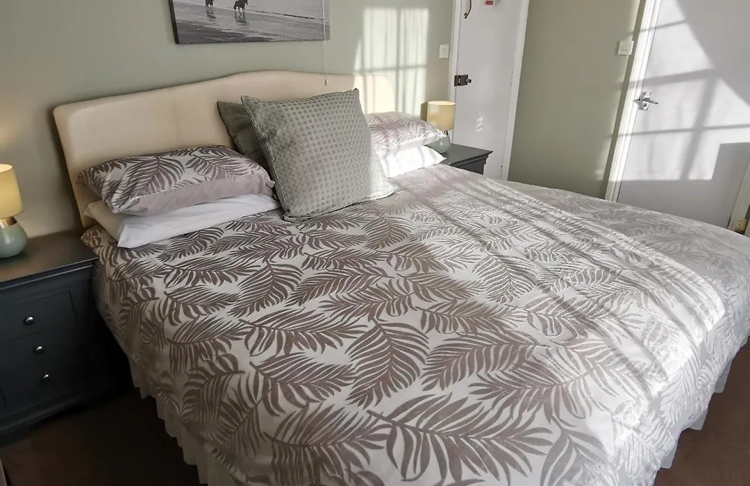 Greenlands Guest House-1