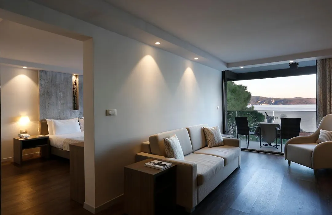 Palmon Bay Hotel & Spa-1