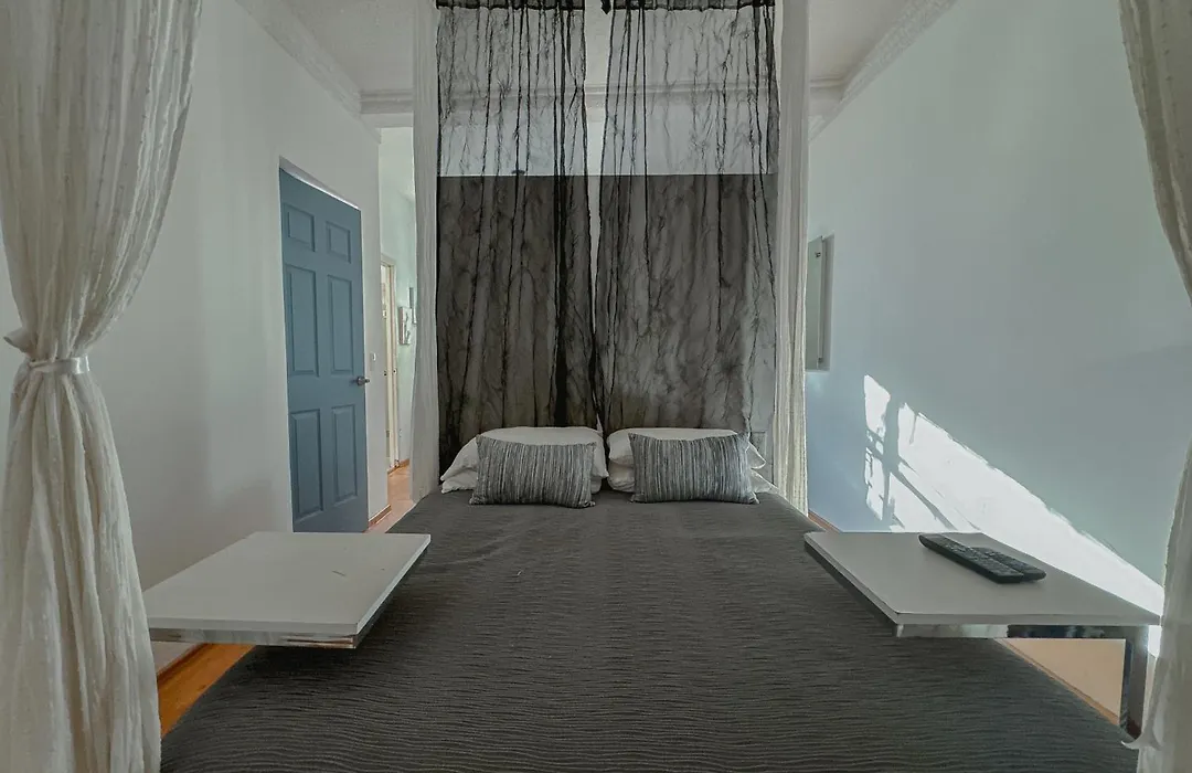 Distrito Condesa Rooms&Studios-1
