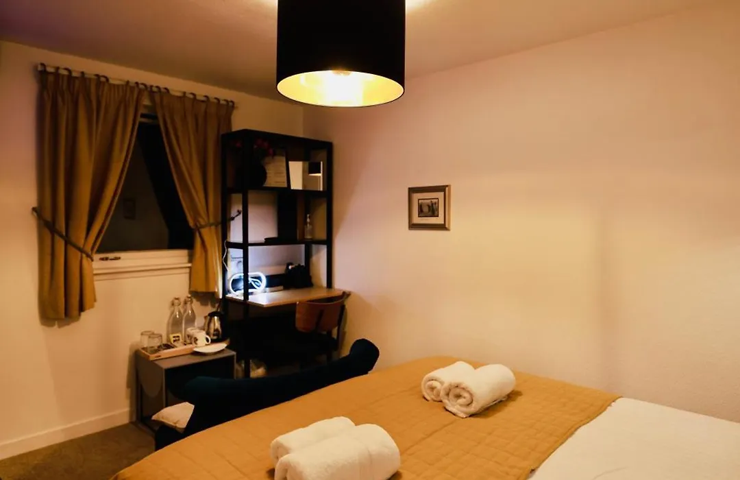 Doune Guest House-1