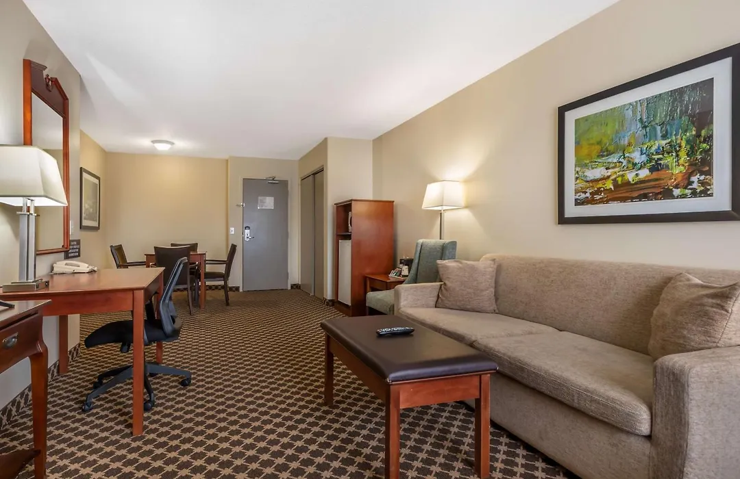 Best Western Strathmore Inn-1