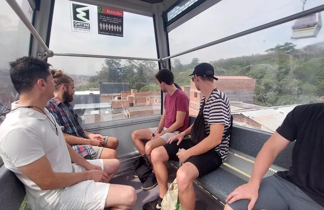 Hostel Metro Floresta Alojamiento-1