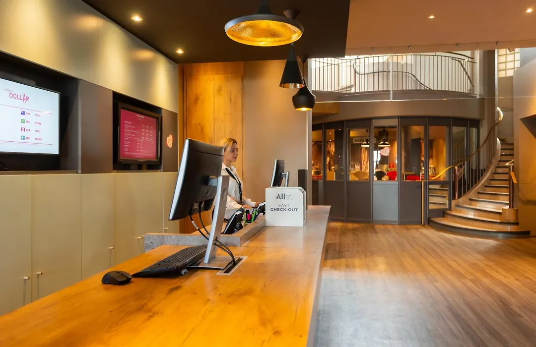 Ibis Strasbourg Centre Gare-1