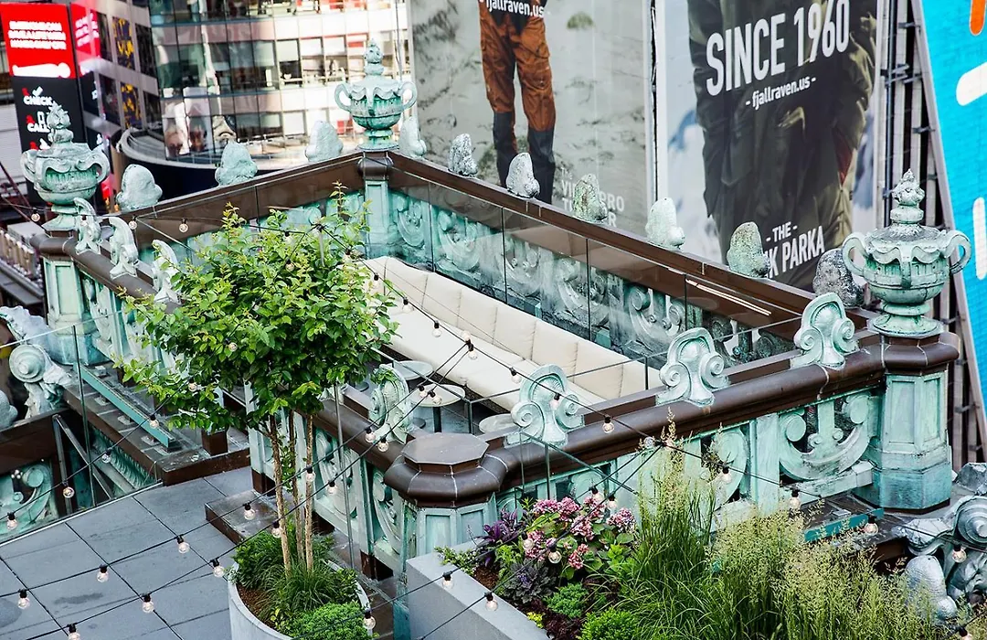 The Knickerbocker Hotel-1