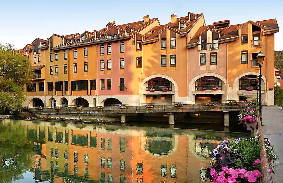 Ibis Annecy Centre Vieille Ville-1